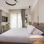 Edgewater Apartmanhotel 4*