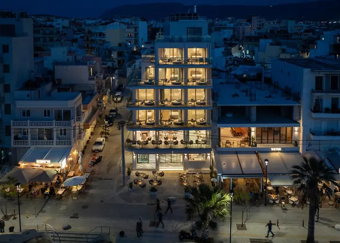 Edgewater Aparthotel