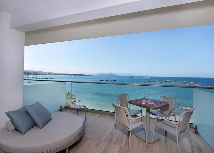 Aparthotel Edgewater 4*