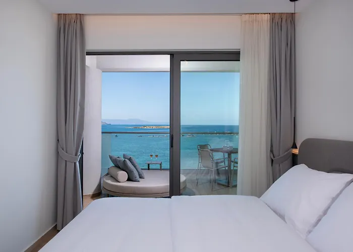 Edgewater Aparthotel