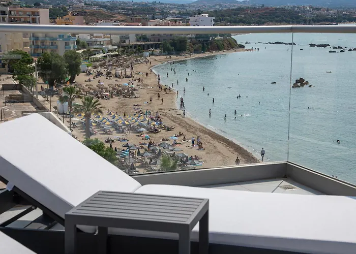 Edgewater Aparthotel