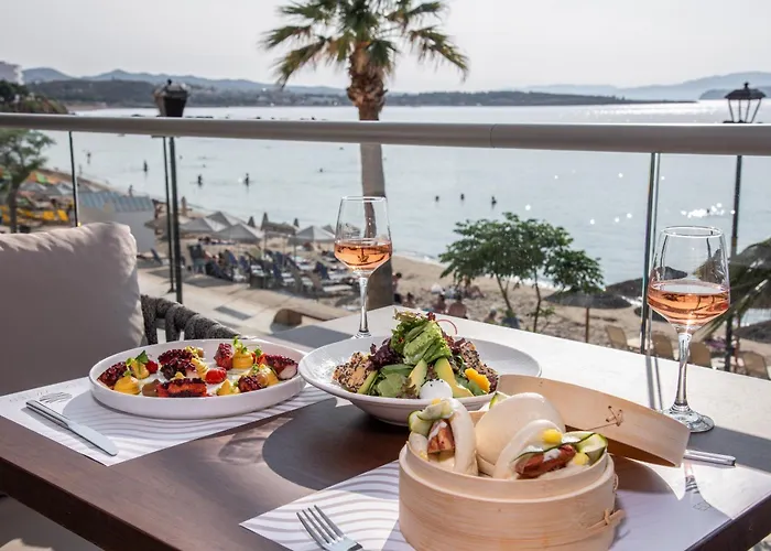 Aparthotel Edgewater 4*