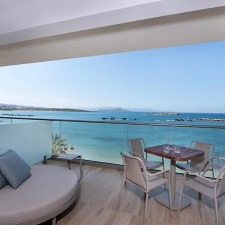 Aparthotel Edgewater 4*